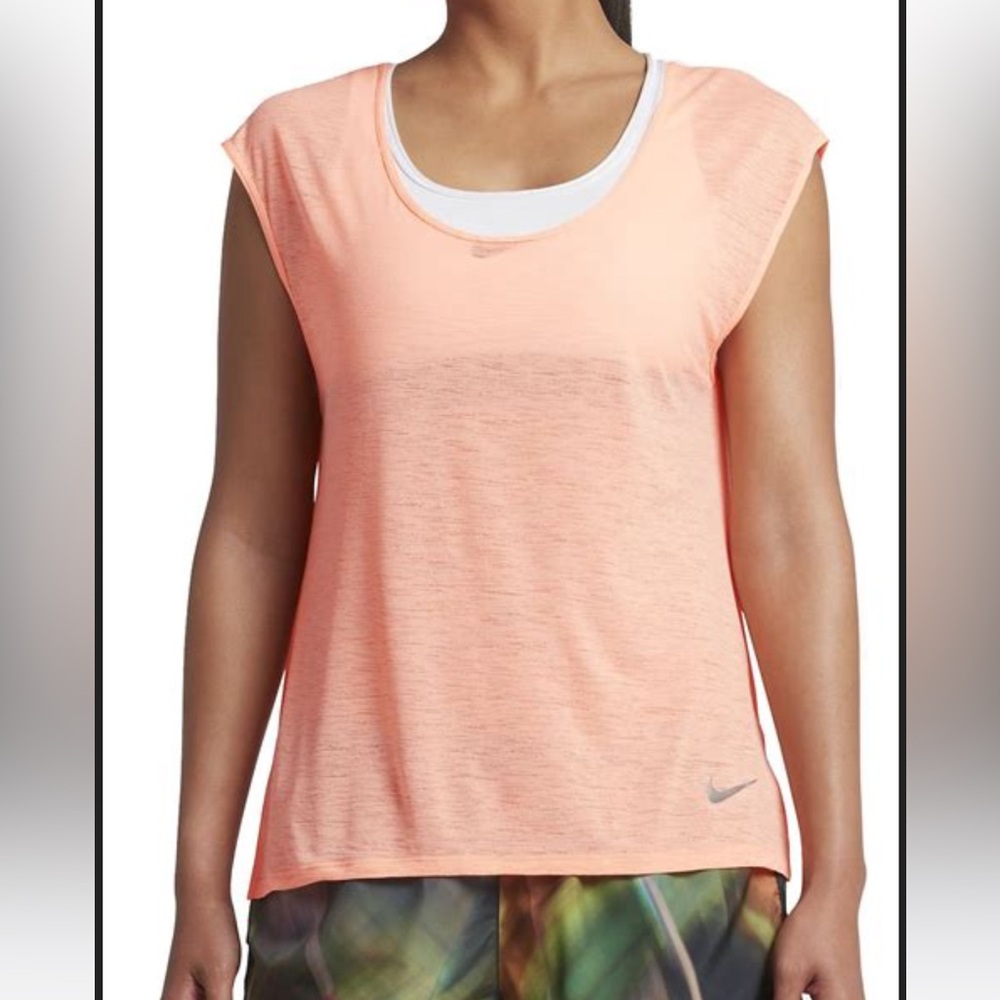 NIKE Top